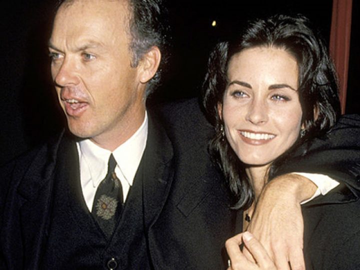 Michael Keaton y Courtney Cox